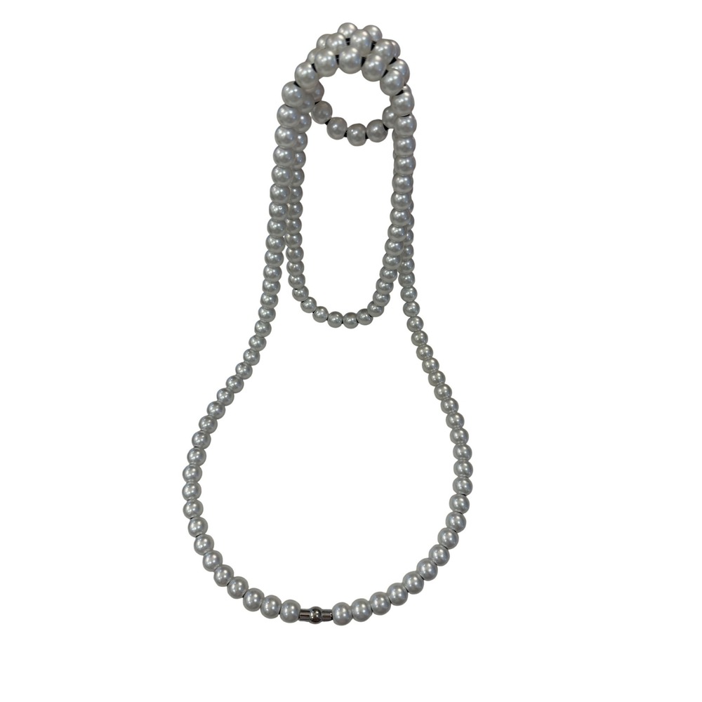 Elegant Floating Pearl Wine Bottle Holder Decorative Stand Necklace Illusion Wht